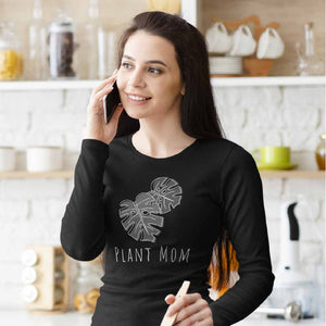 Plant Mom black Unisex Long Sleeve Tee